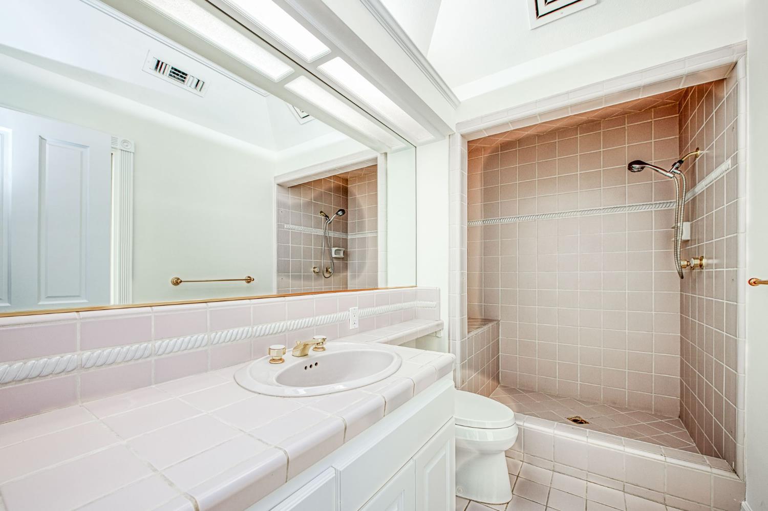 2020 W Alluvial Avenue, Fresno, CA, 93711