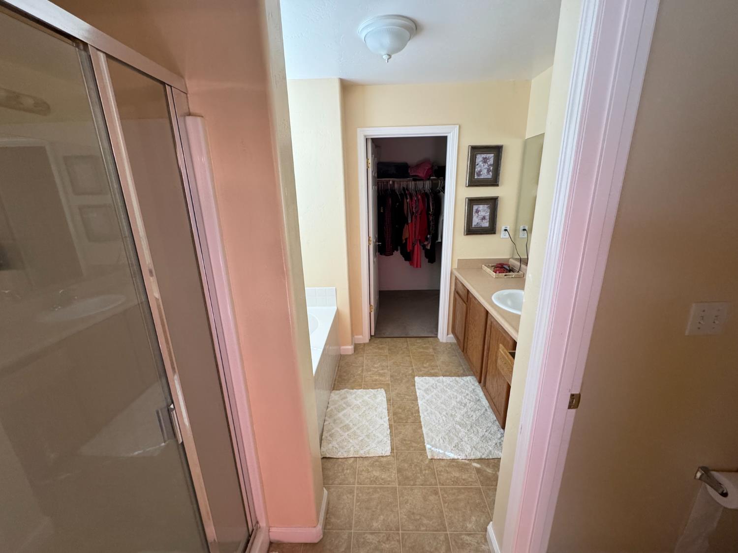 6349 E Braly Avenue, Fresno, CA, 93727