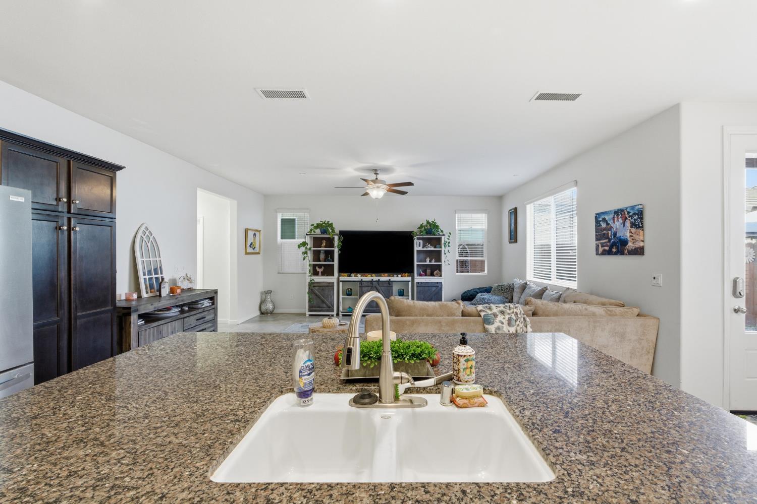 2449 Lombard Lane, Clovis, CA, 93619