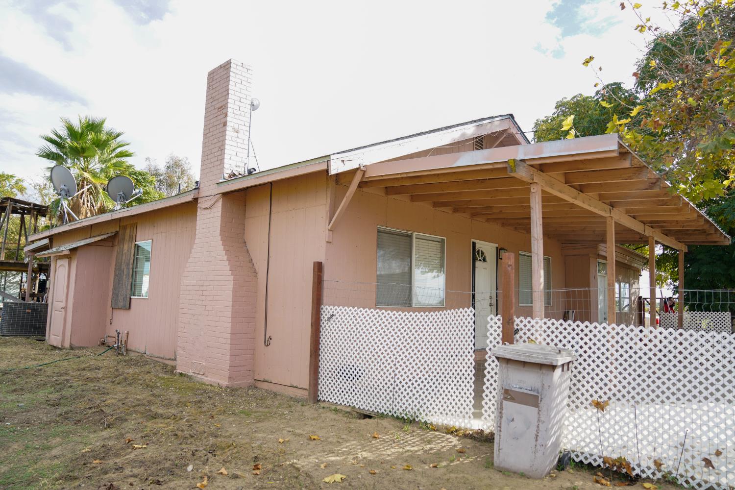 8124 S Cherry Avenue, Fresno, CA, 93725