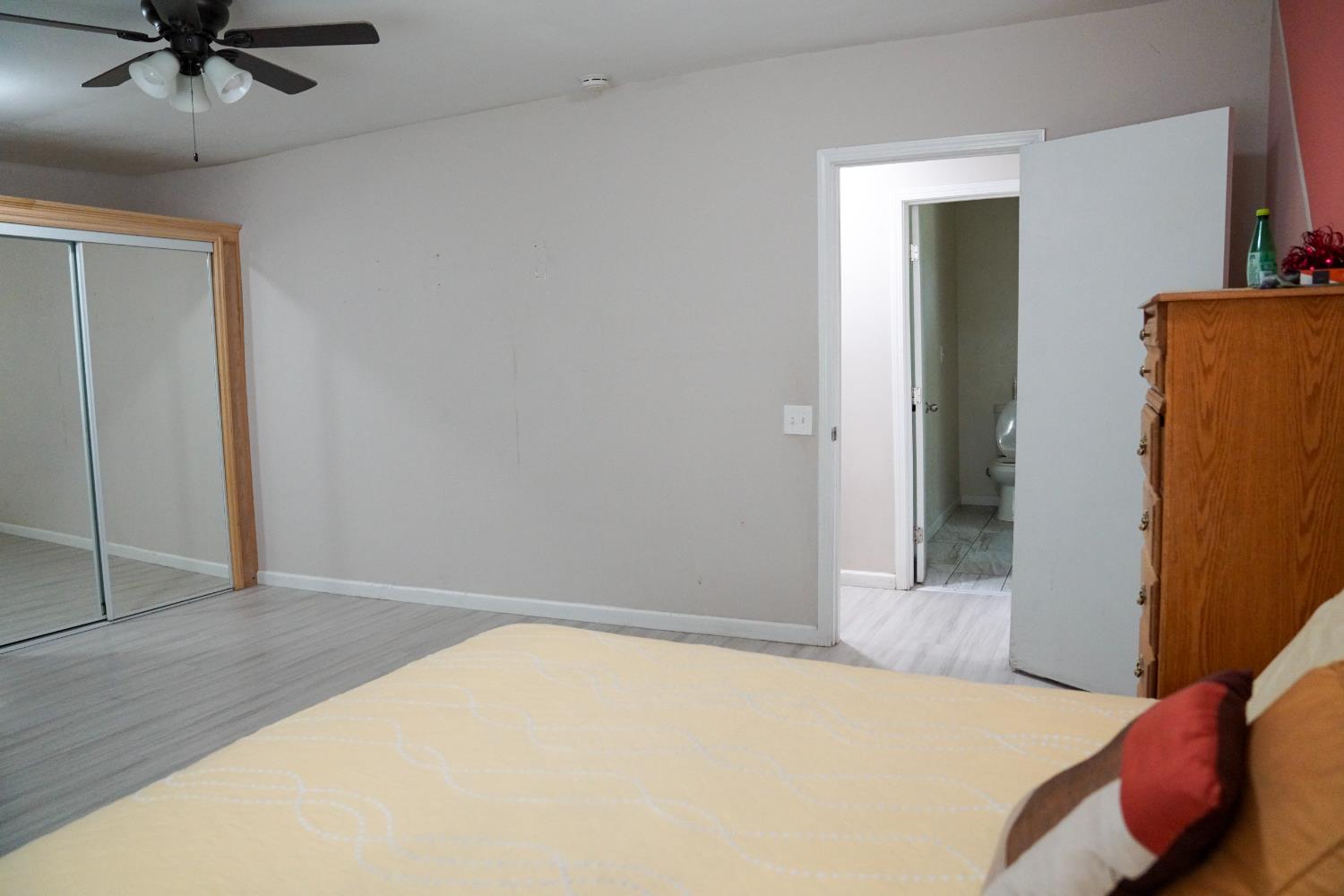 8124 S Cherry Avenue, Fresno, CA, 93725