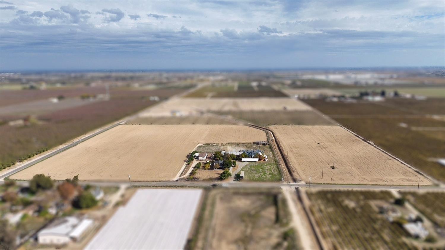 8124 S Cherry Avenue, Fresno, CA, 93725