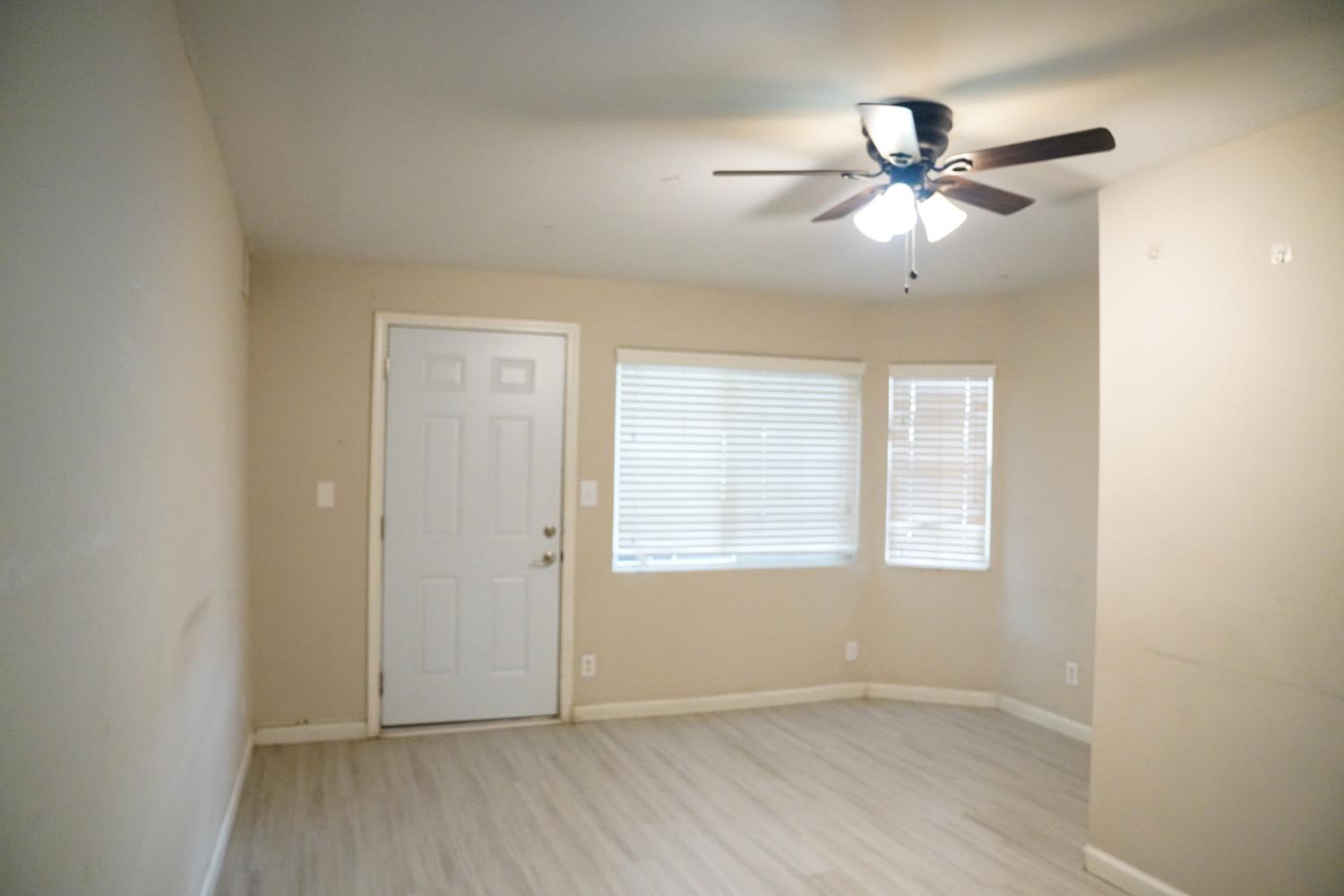 8124 S Cherry Avenue, Fresno, CA, 93725