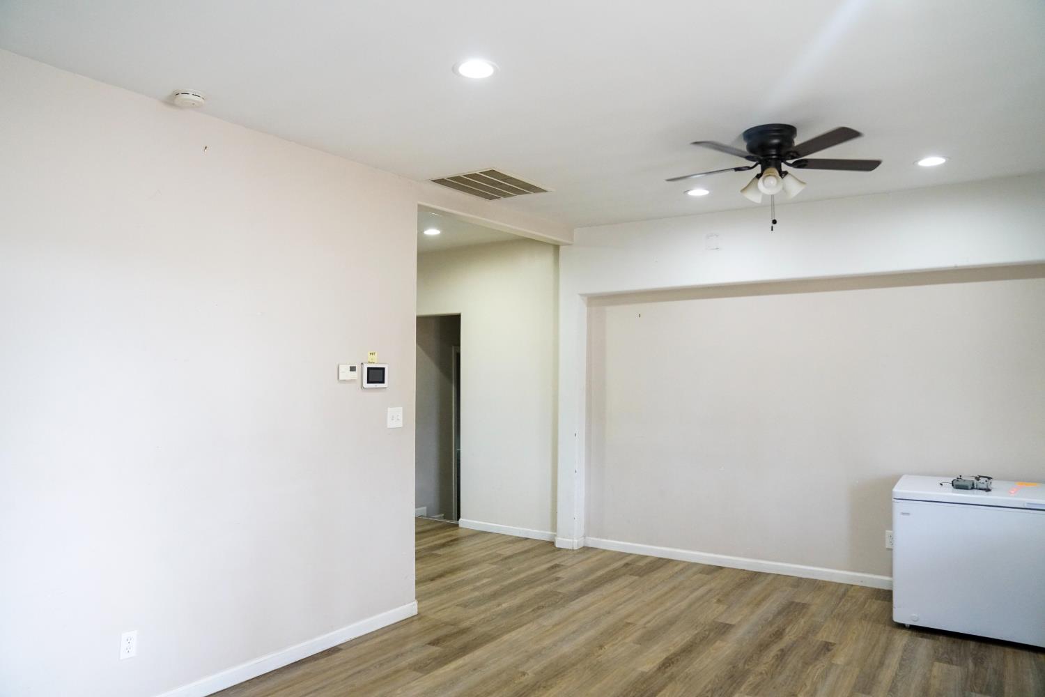 8124 S Cherry Avenue, Fresno, CA, 93725