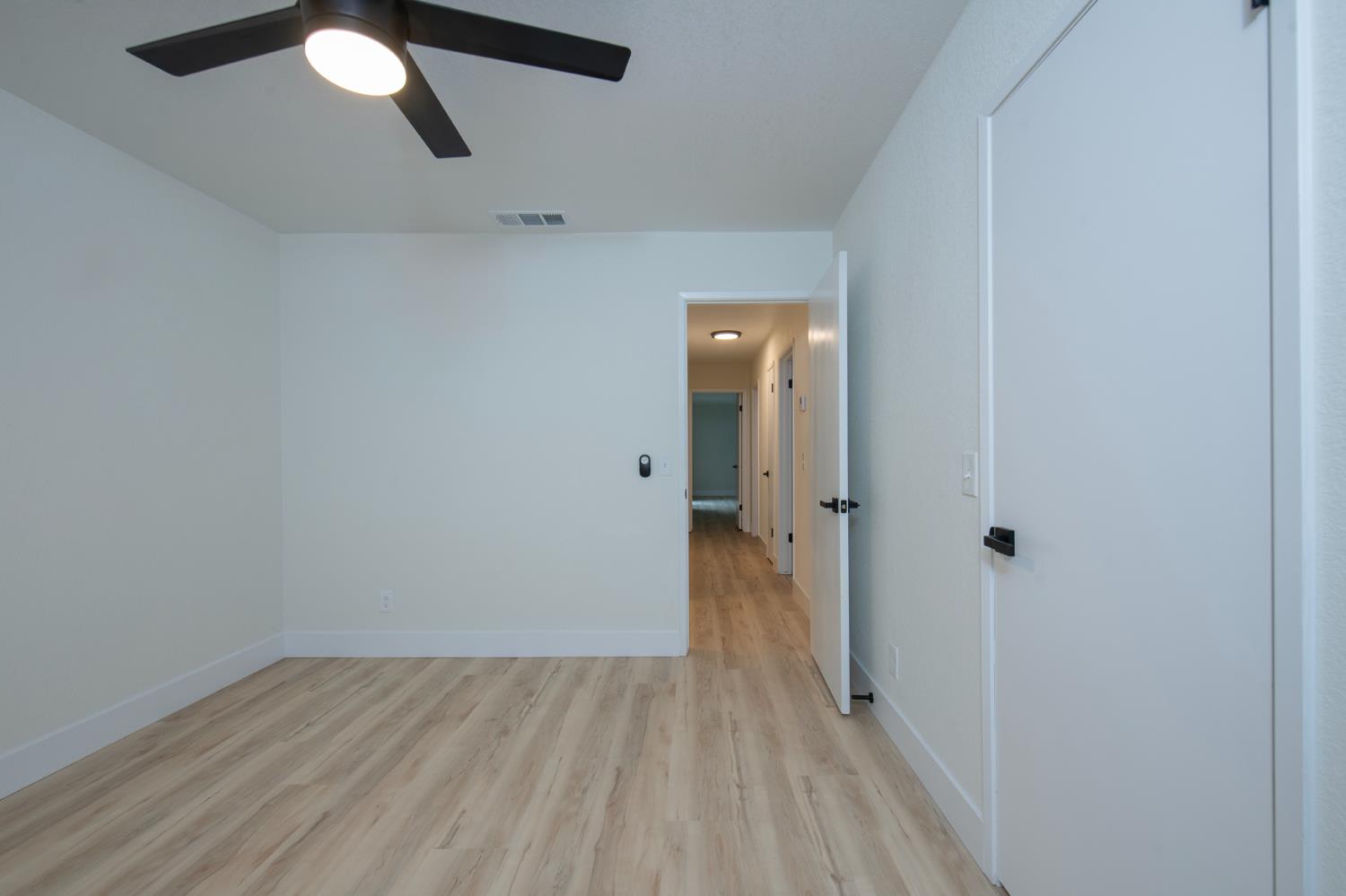 2024 N Laureen Avenue, Fresno, CA, 93703