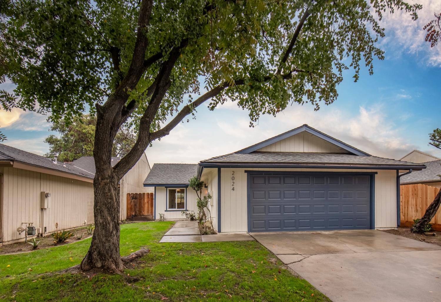 2024 N Laureen Avenue, Fresno, CA, 93703