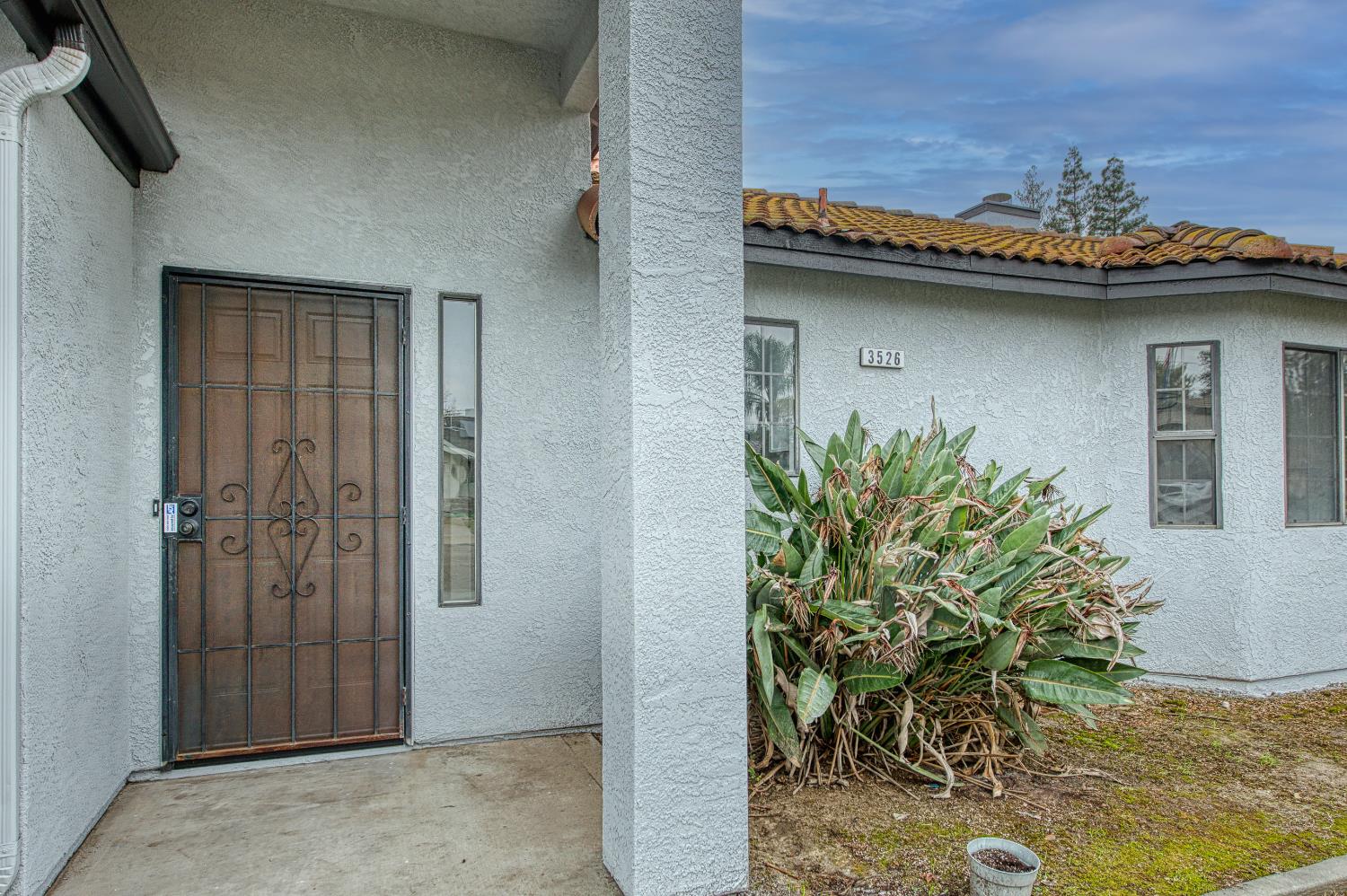 3526 Olive Street