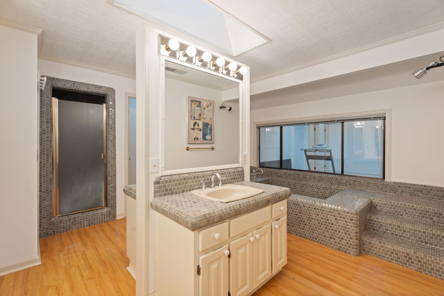 4016 Quartz Drive, Santa Rosa, CA, 95405