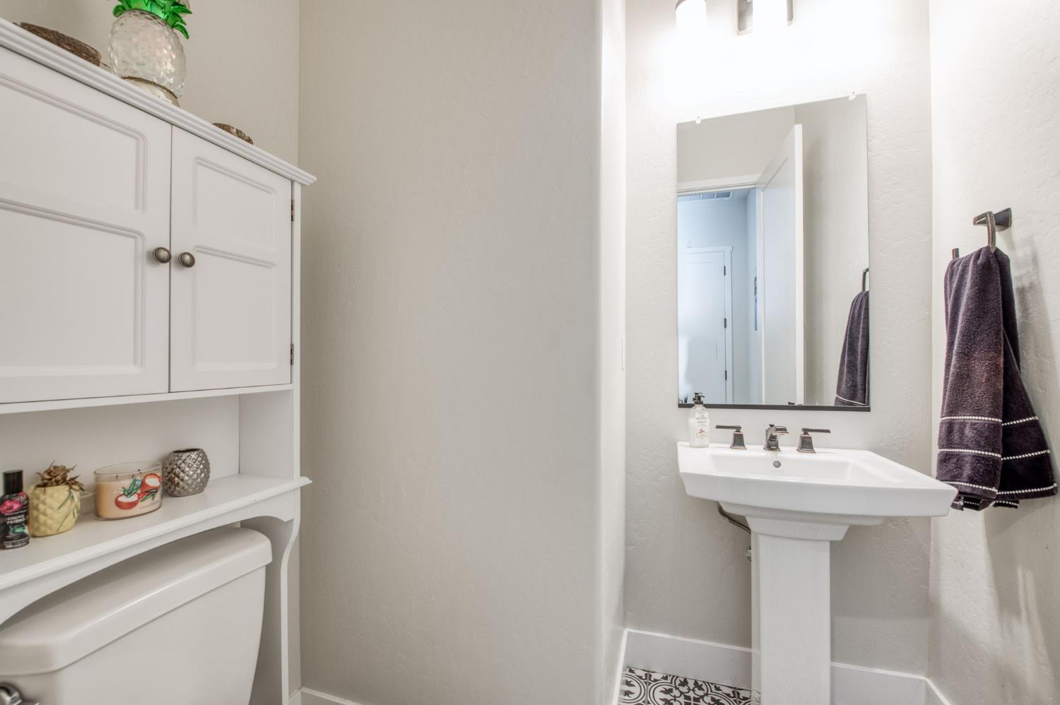 1020 Highland Road W, Madera, CA, 93636