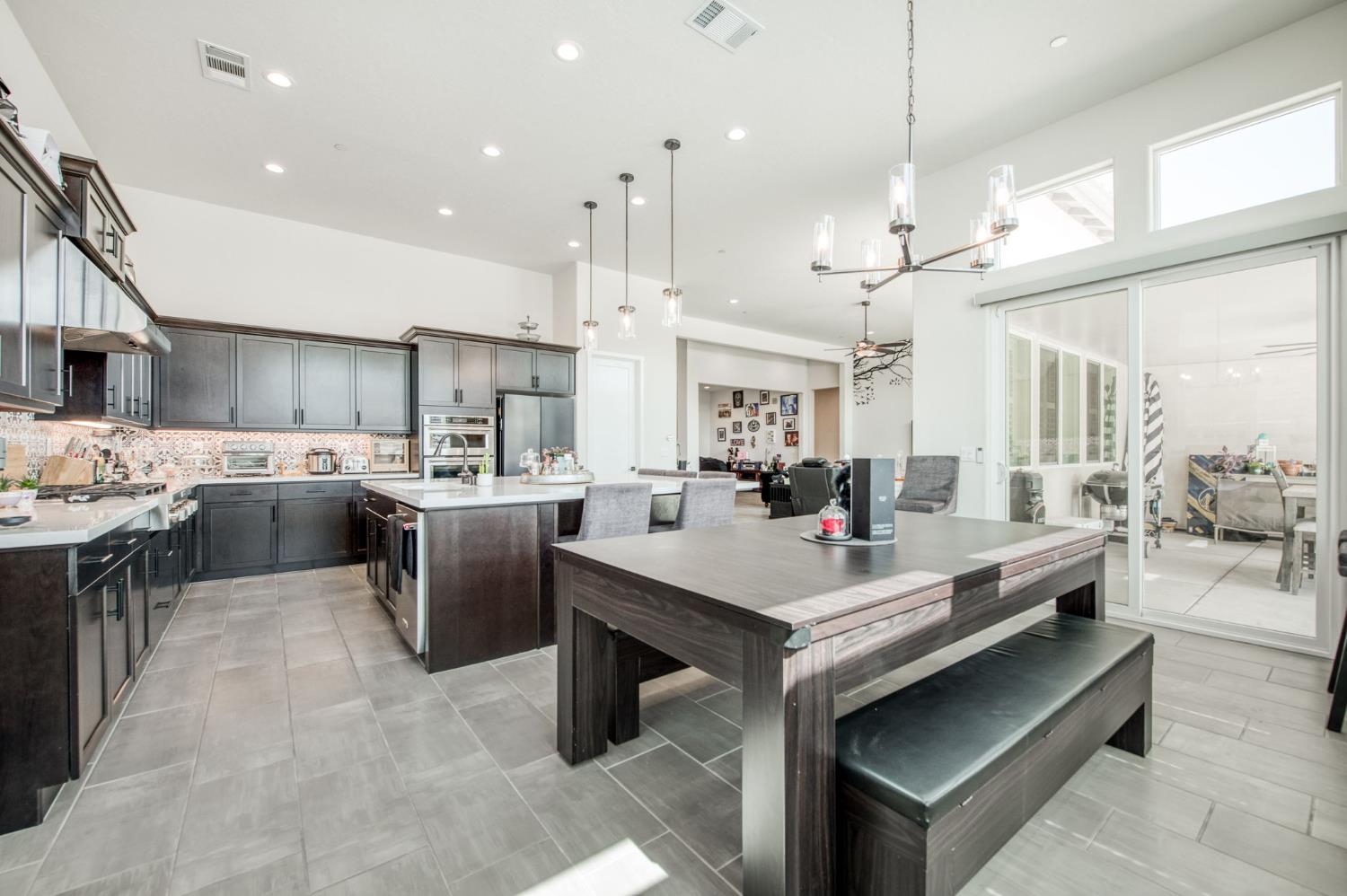 1020 Highland Road W, Madera, CA, 93636