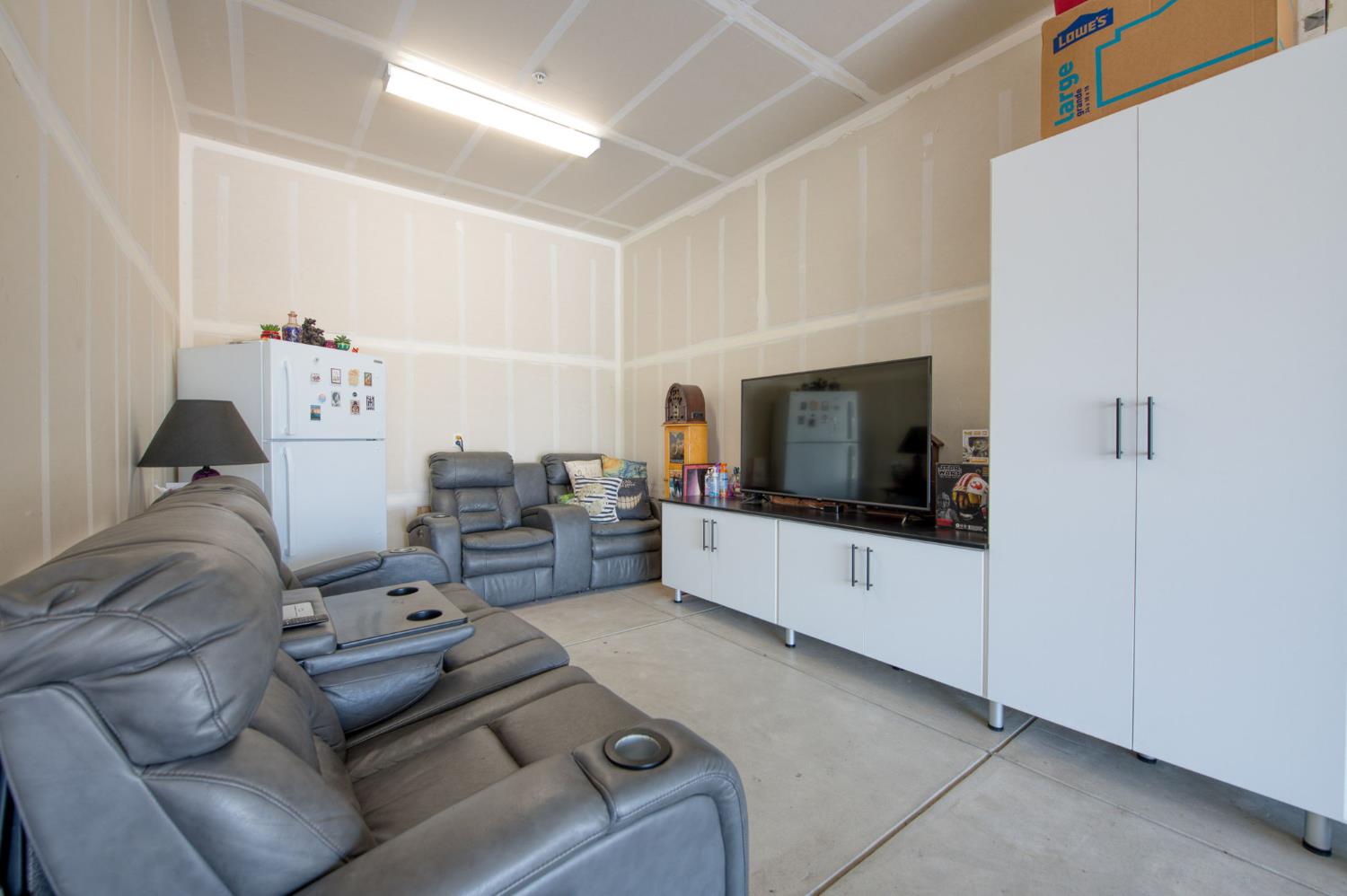 1020 Highland Road W, Madera, CA, 93636