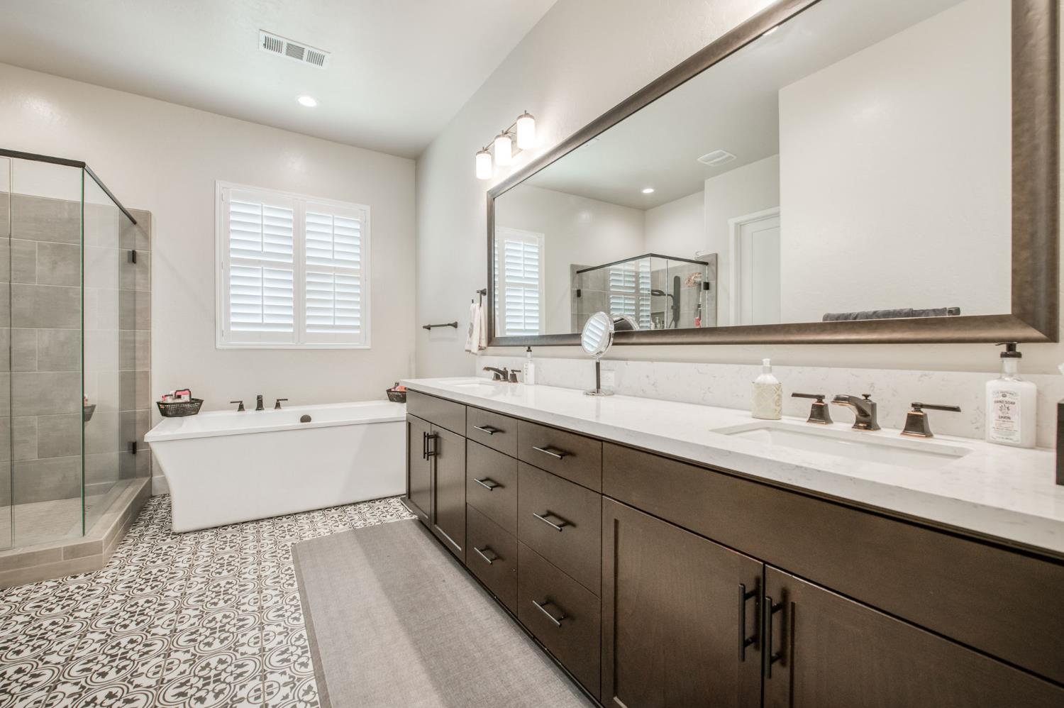 1020 Highland Road W, Madera, CA, 93636