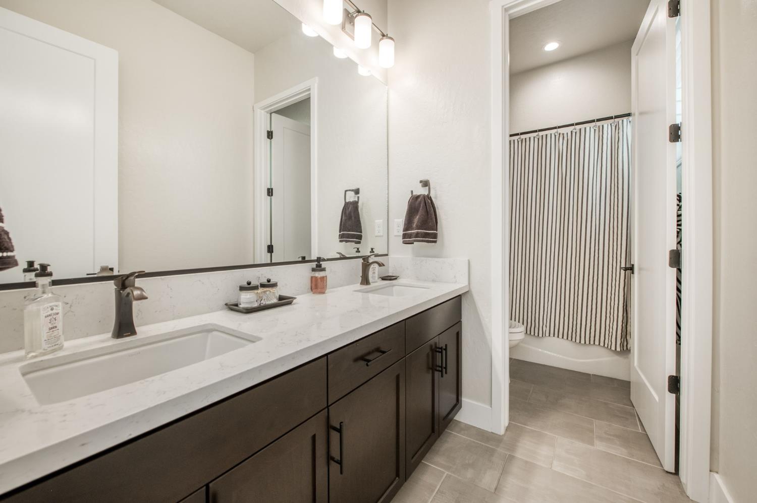 1020 Highland Road W, Madera, CA, 93636