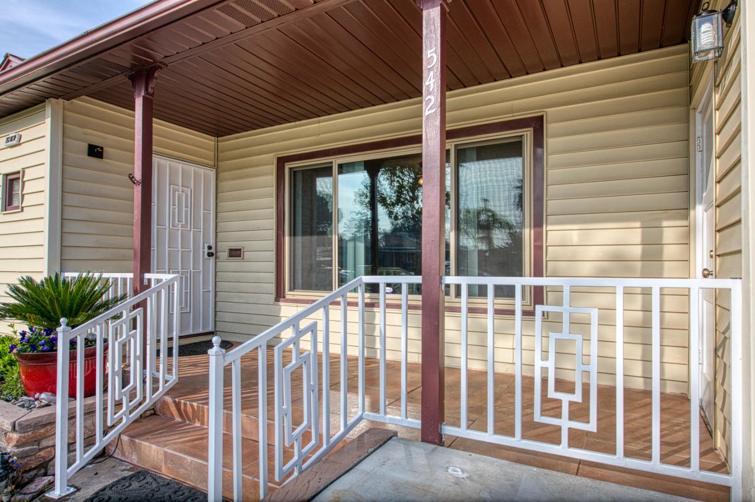 542 W Harvard, Fresno, CA, 93705