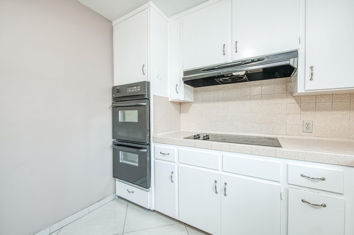 542 W Harvard, Fresno, CA, 93705