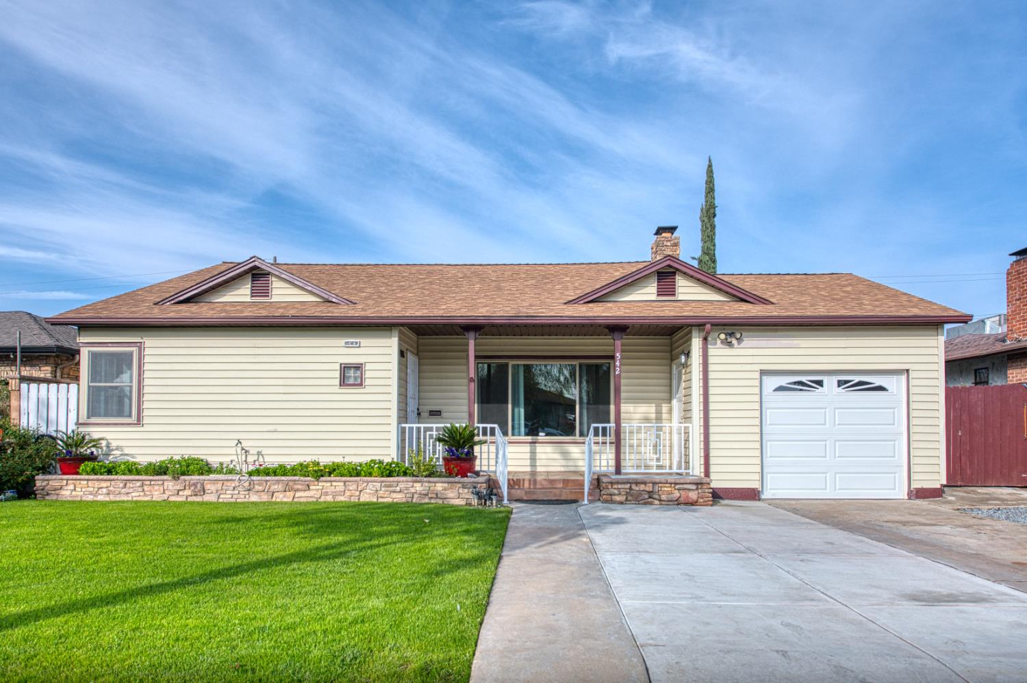 542 W Harvard, Fresno, CA, 93705