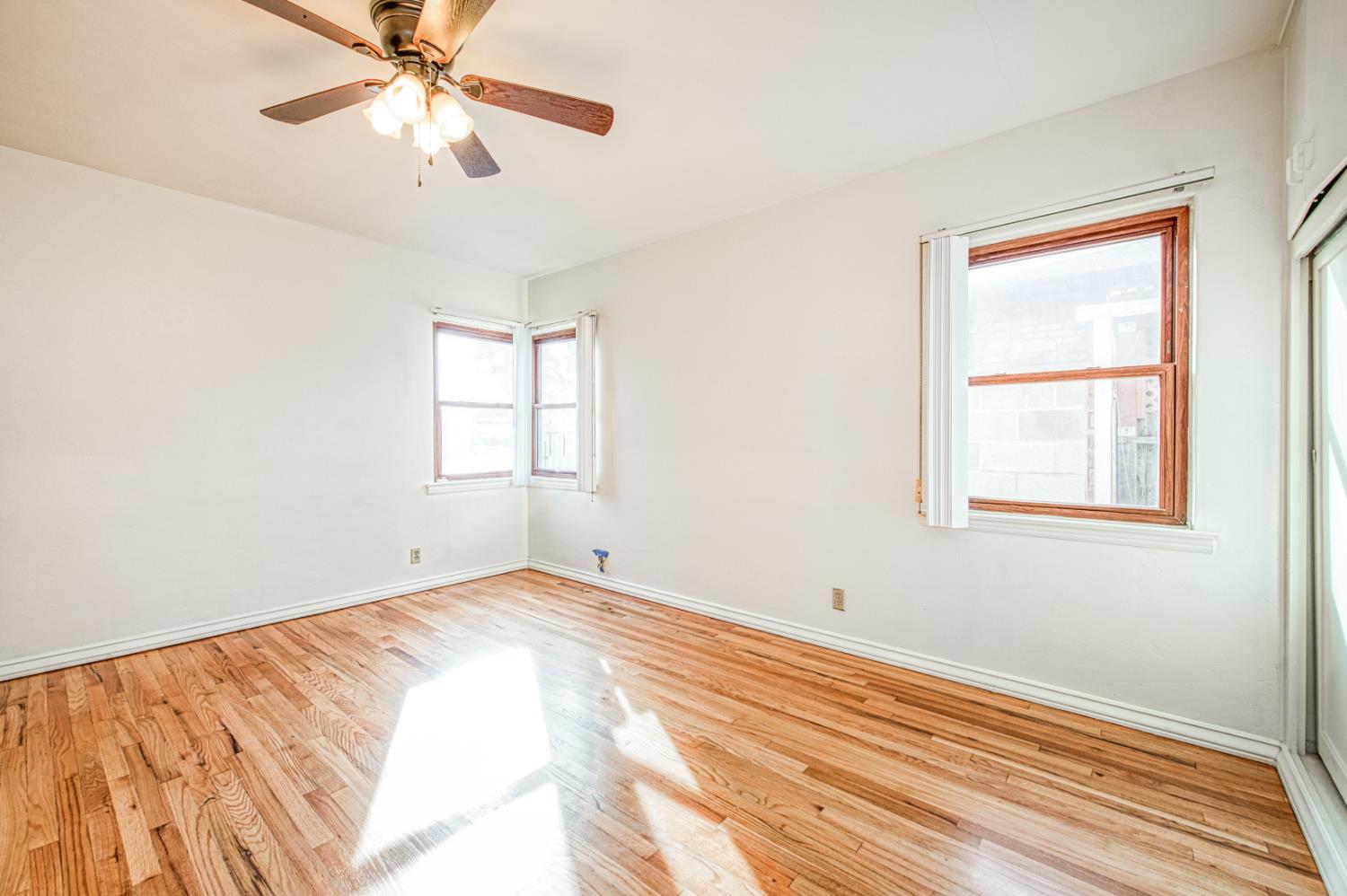 542 W Harvard, Fresno, CA, 93705