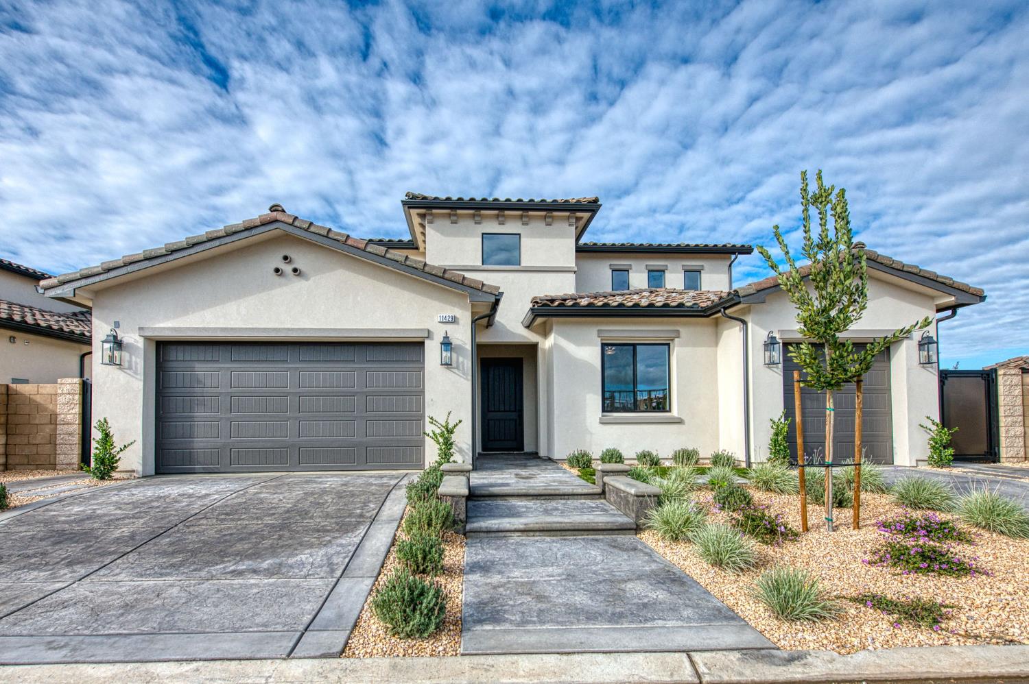 Single Family in Fresno - photo 3