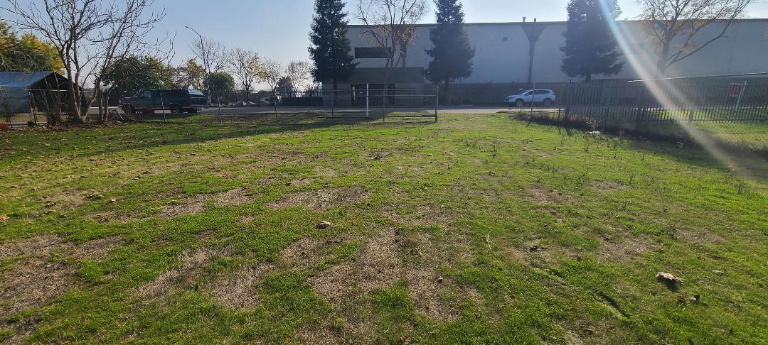 Vacant Lot in Fresno - photo 3
