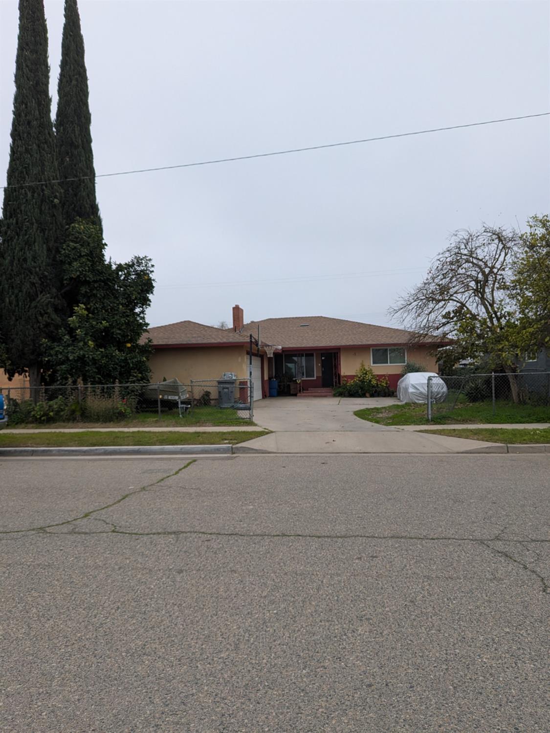 Single Family in Fresno - photo 3