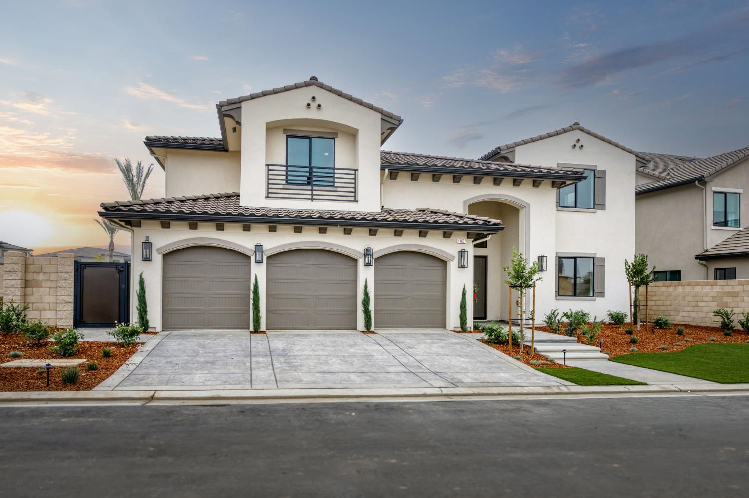 Single Family in Fresno - photo 2
