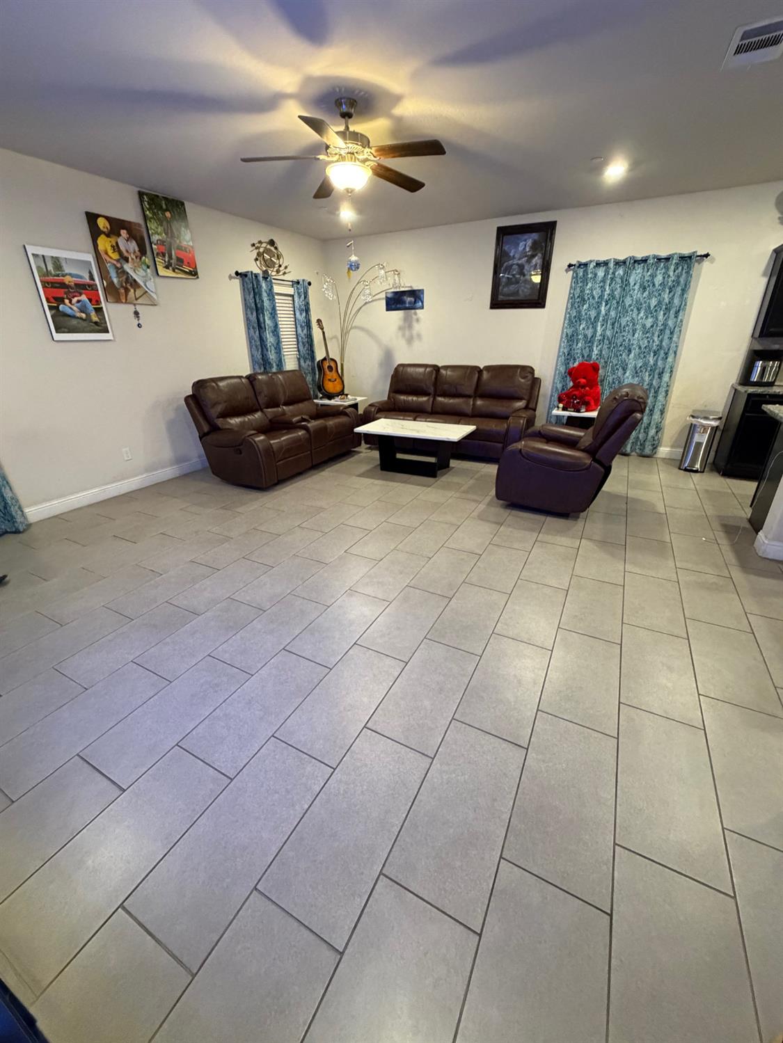 1616 N Delbert Avenue, Fresno, CA, 93722