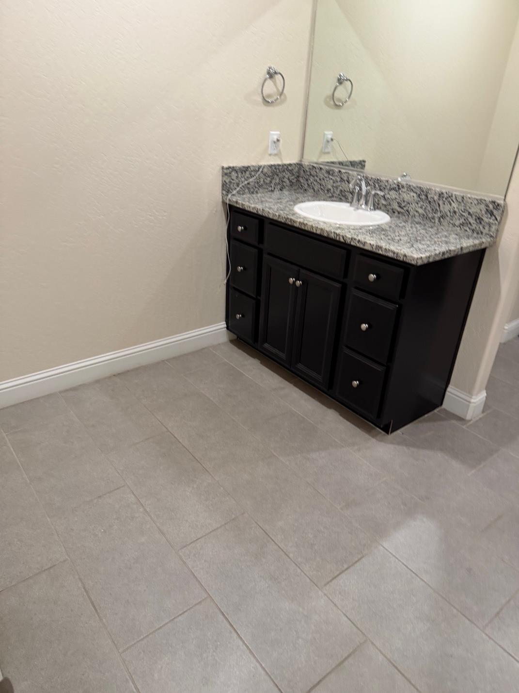 1616 N Delbert Avenue, Fresno, CA, 93722