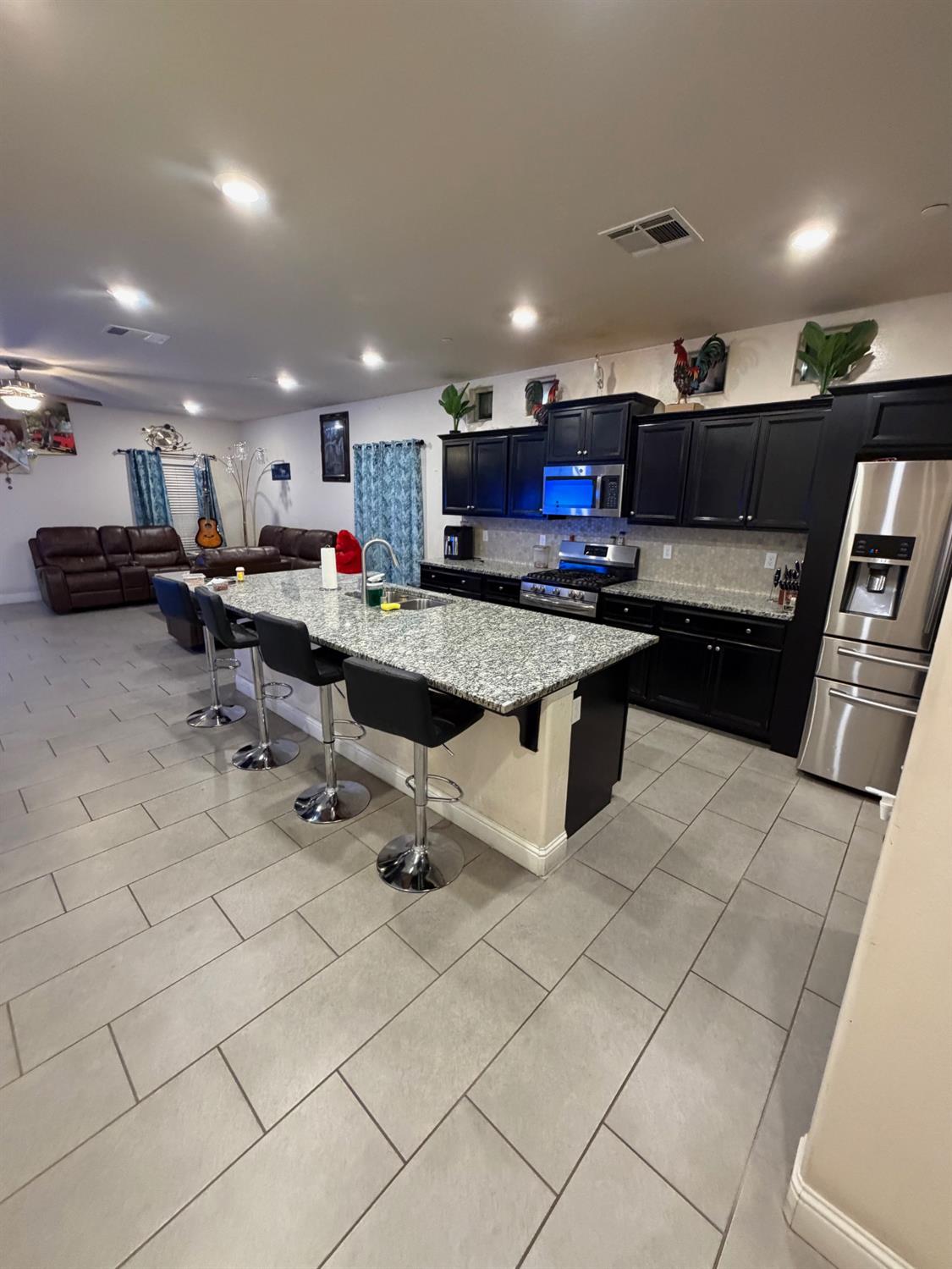 1616 N Delbert Avenue, Fresno, CA, 93722