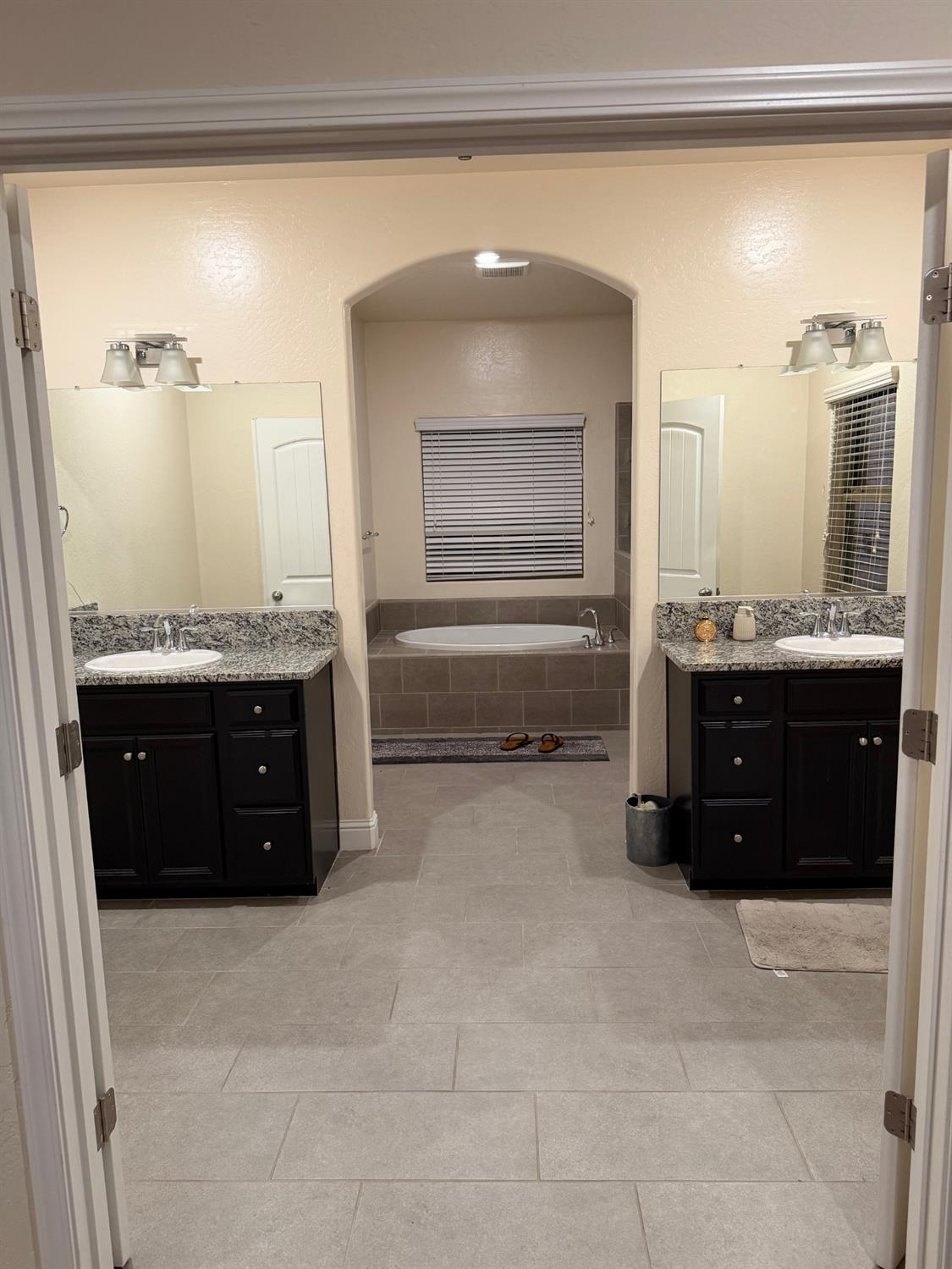 1616 N Delbert Avenue, Fresno, CA, 93722