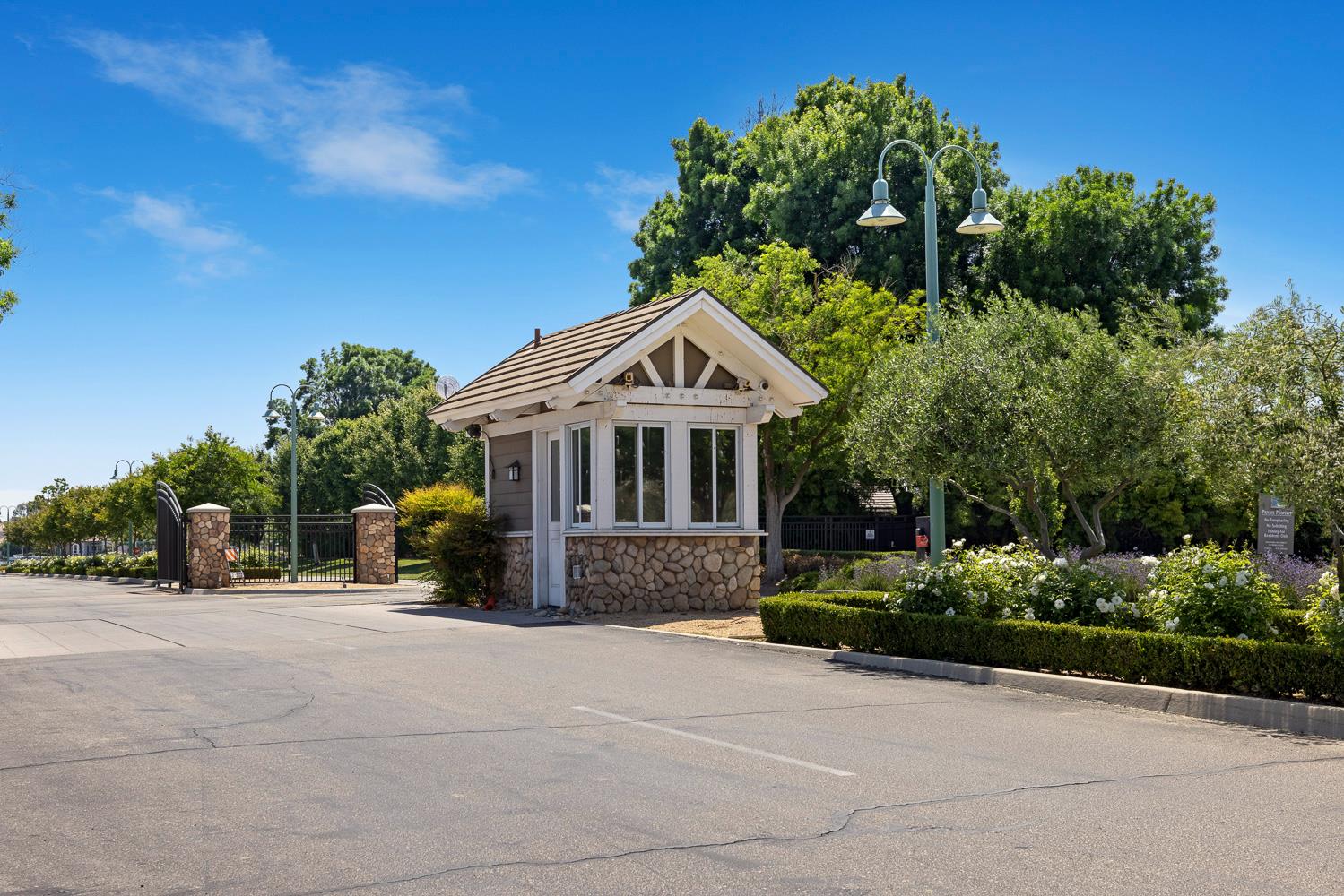 4674 N Arrow Ridge Way, Clovis, CA, 93619