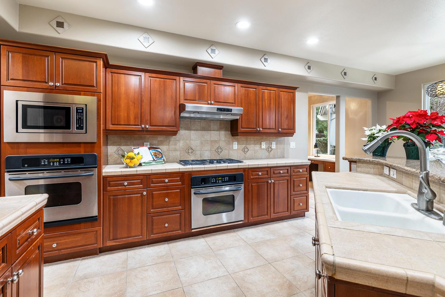 4674 N Arrow Ridge Way, Clovis, CA, 93619