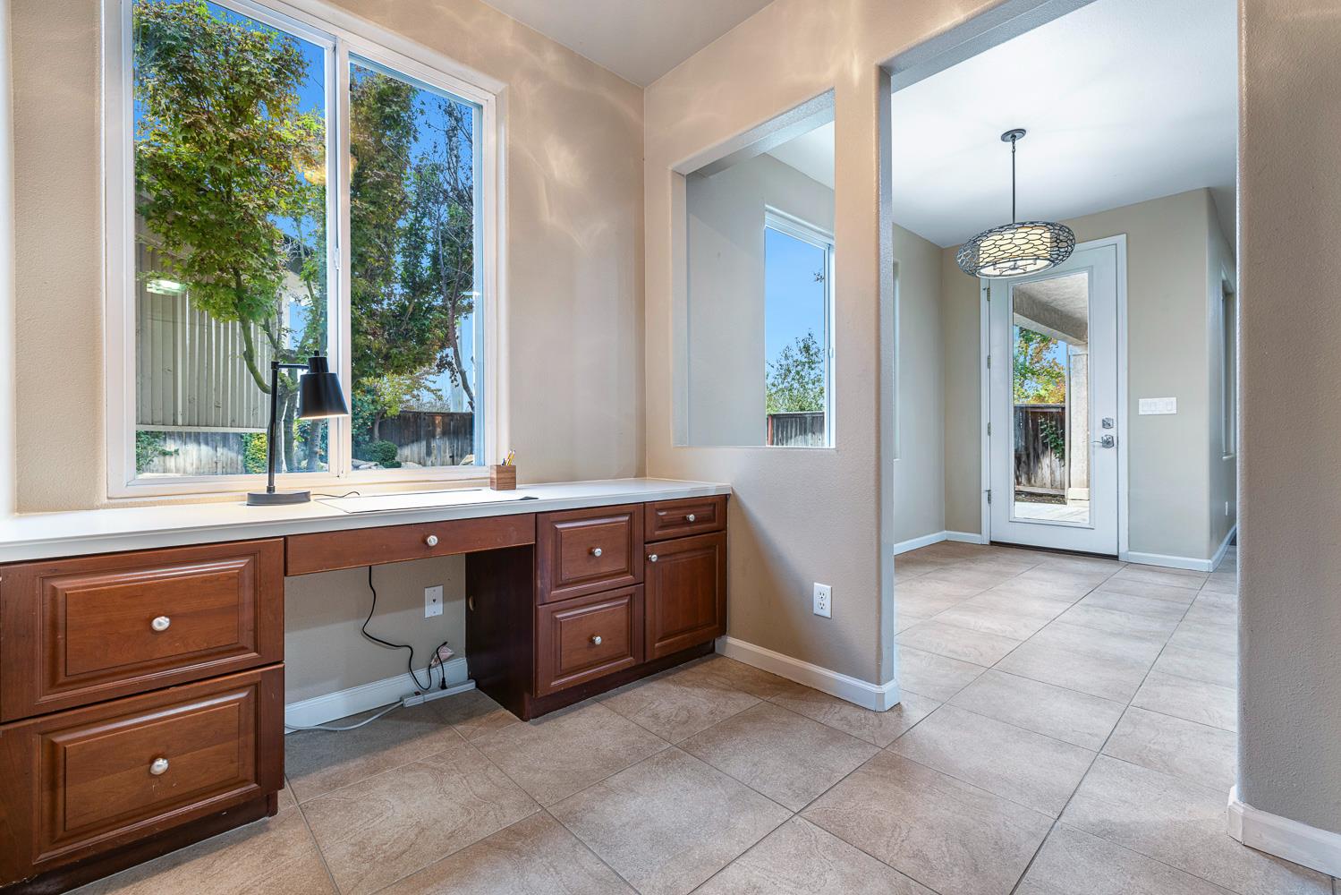 4674 N Arrow Ridge Way, Clovis, CA, 93619