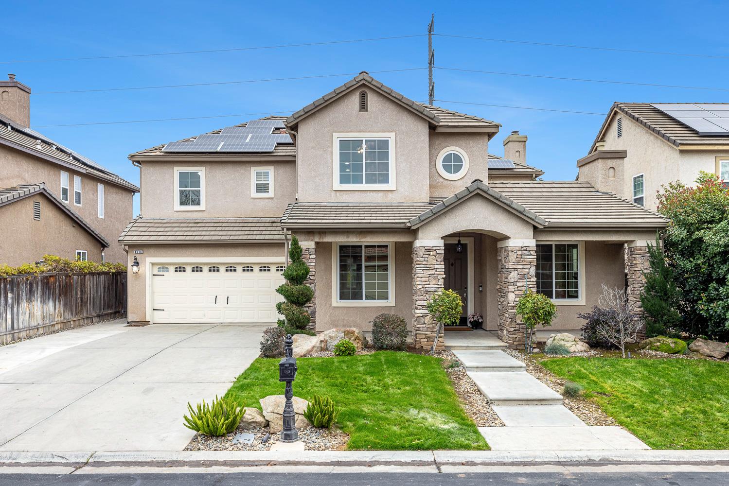 1043 La Jolla Avenue, Clovis, CA, 93619