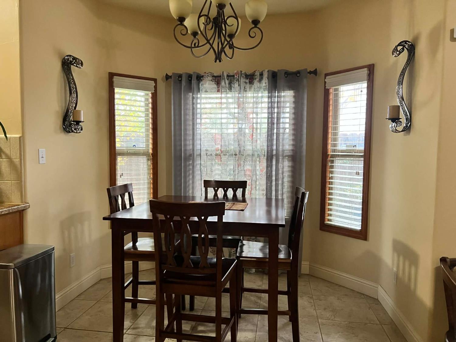 5445 N Salinas Avenue, Fresno, CA, 93722