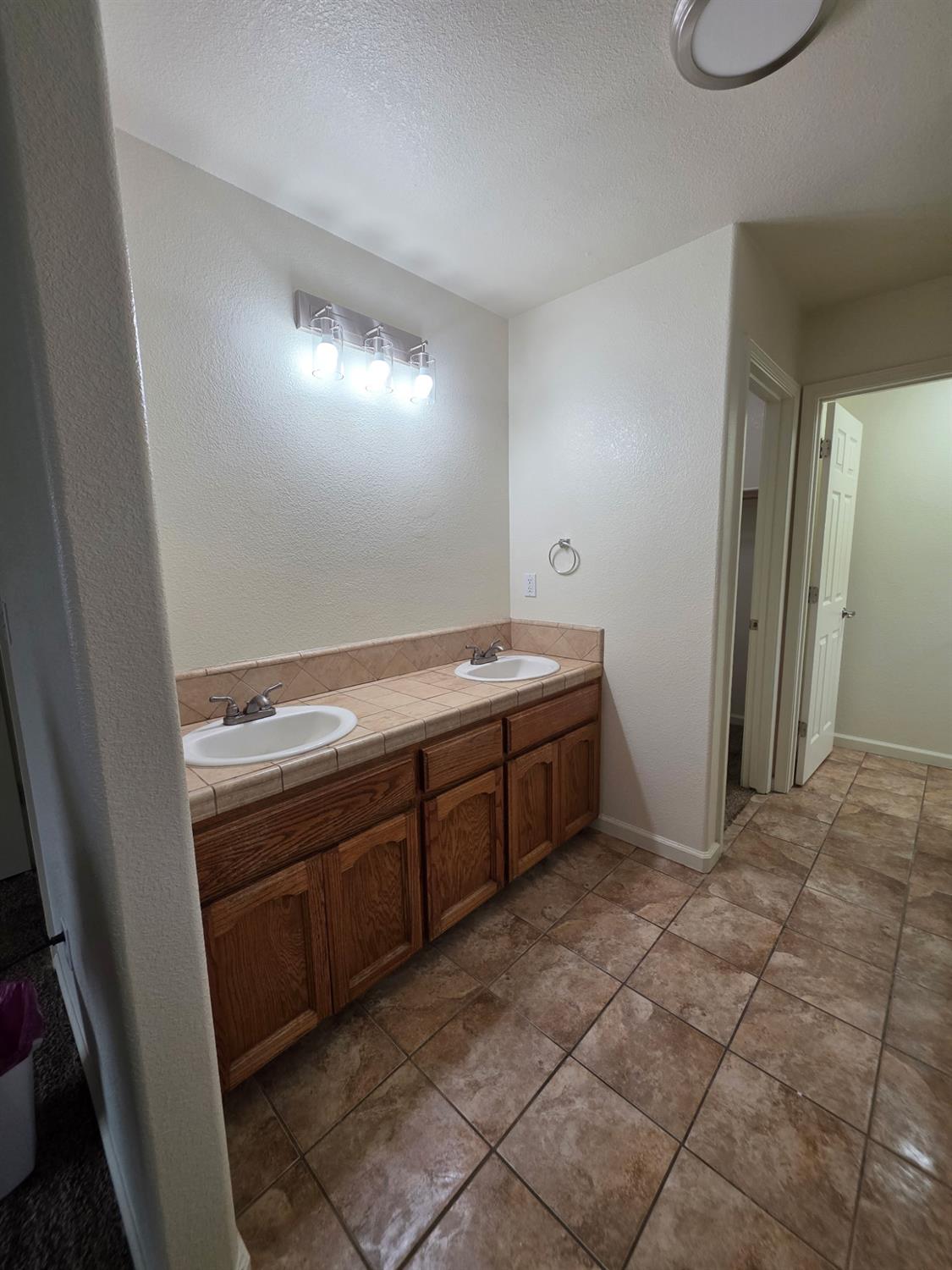 804 Morris Lane, Madera, CA, 93637