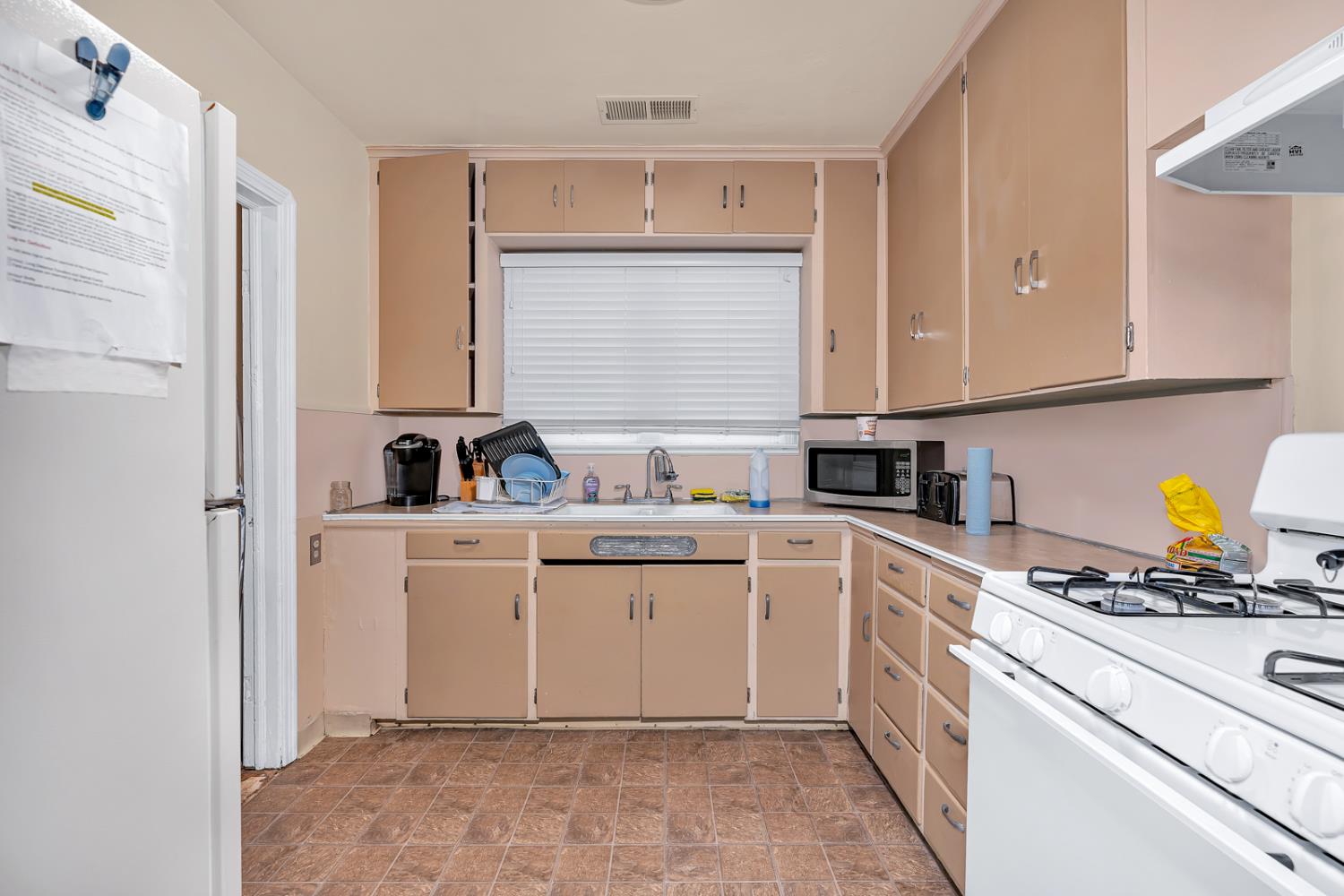 201 N I Street, Madera, CA, 93637