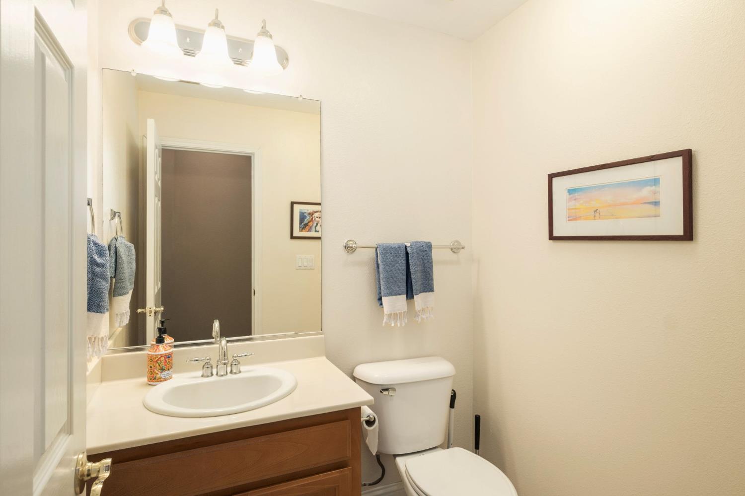 775 S Michelle Avenue, Kerman, CA, 93630