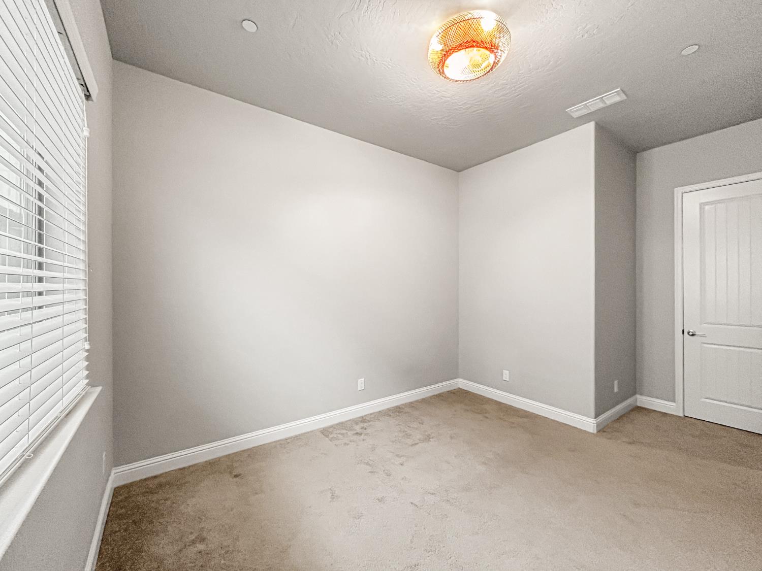 2788 N Douglas Avenue, Fresno, CA, 93727