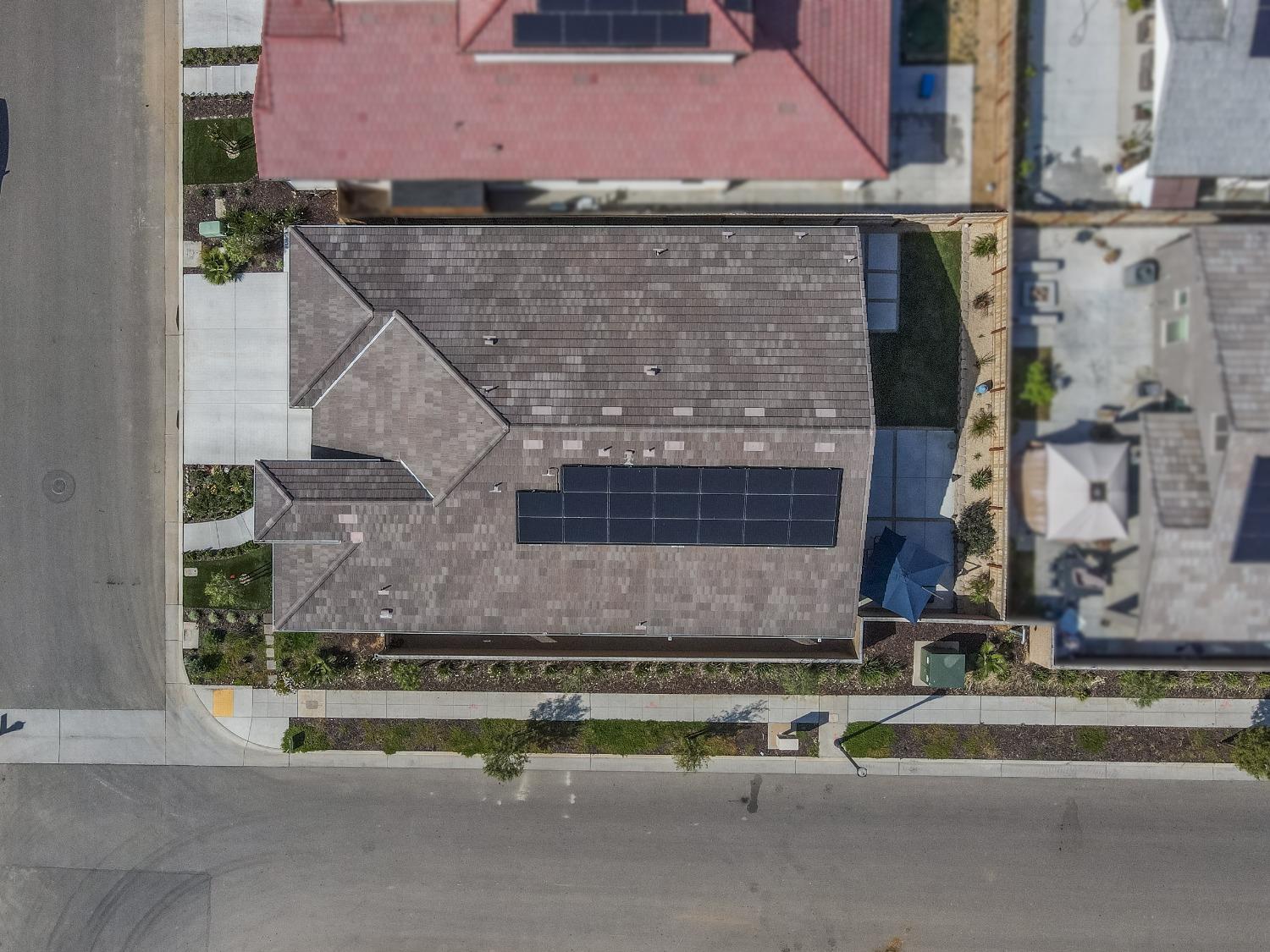 2788 N Douglas Avenue, Fresno, CA, 93727