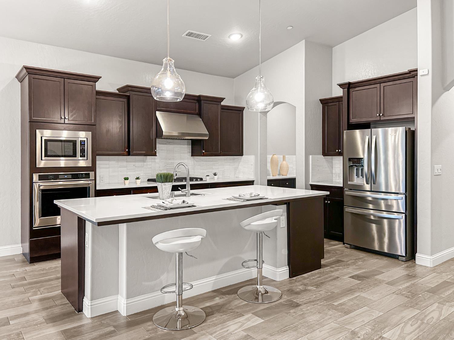 2788 N Douglas Avenue, Fresno, CA, 93727