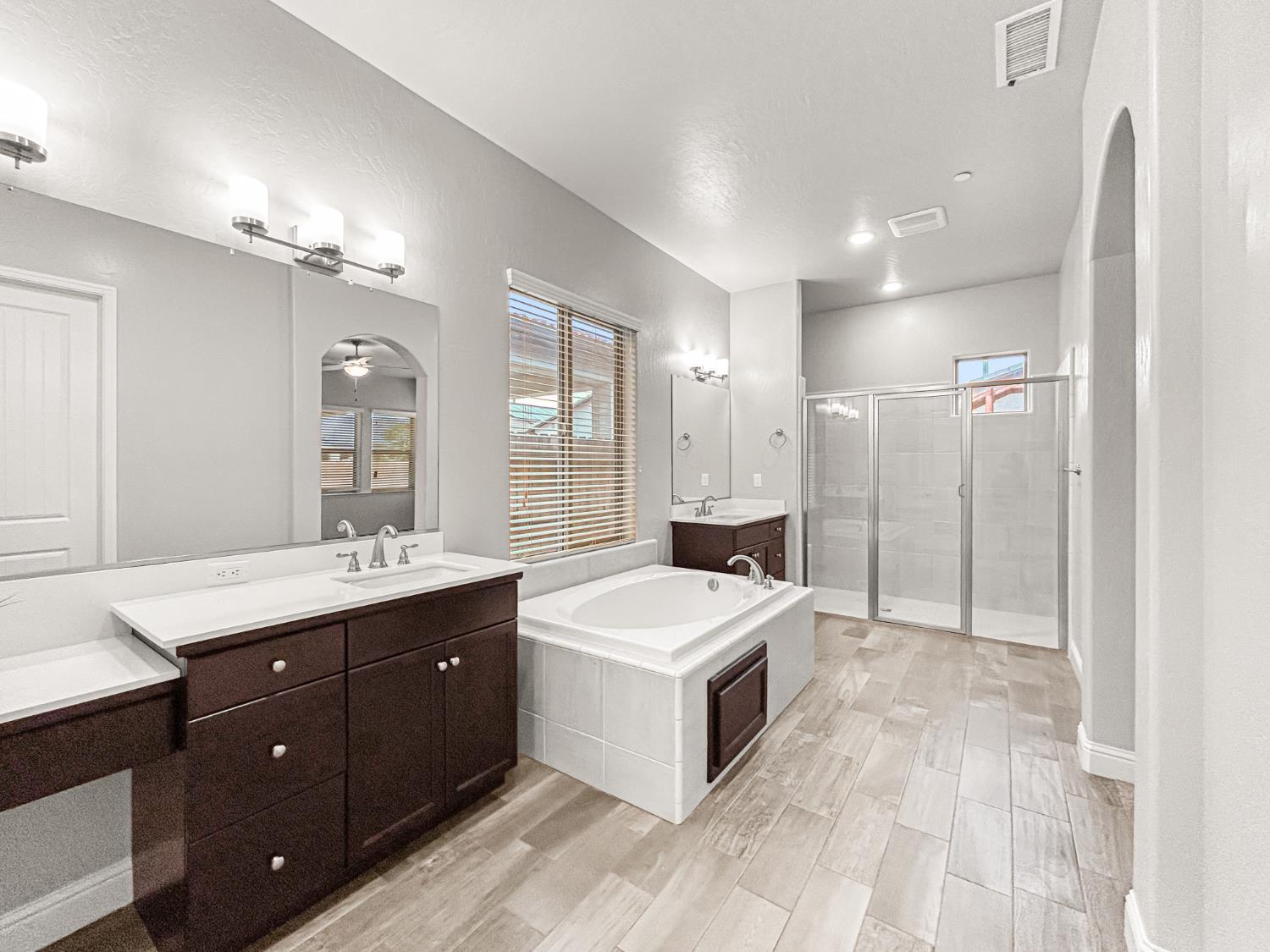 2788 N Douglas Avenue, Fresno, CA, 93727