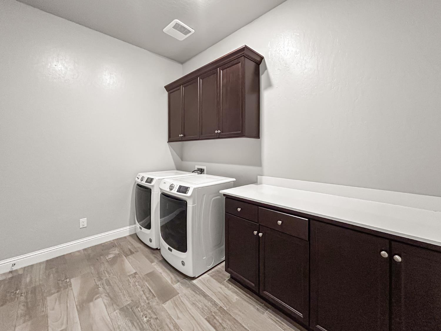 2788 N Douglas Avenue, Fresno, CA, 93727