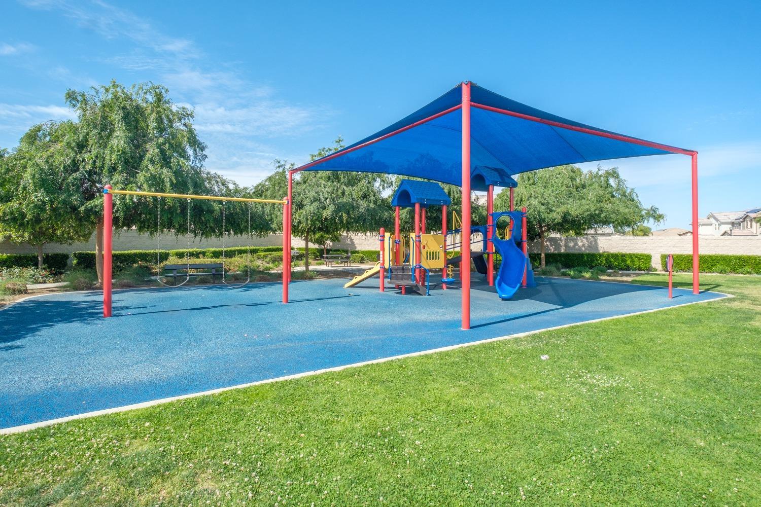 2788 N Douglas Avenue, Fresno, CA, 93727