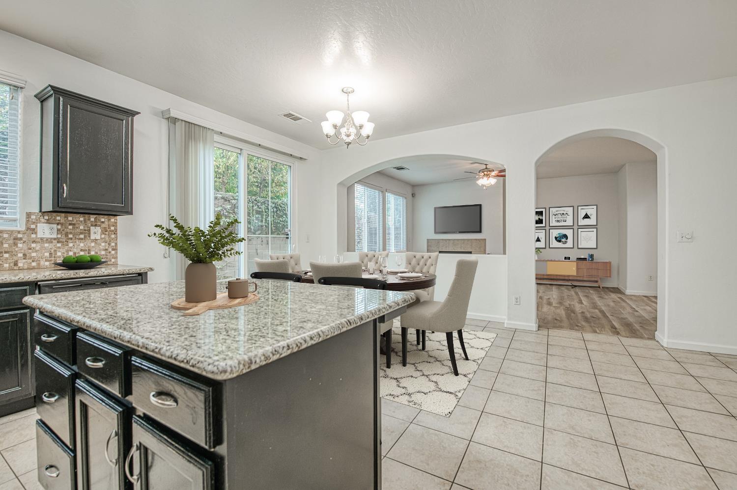 4386 W Artemisa Drive