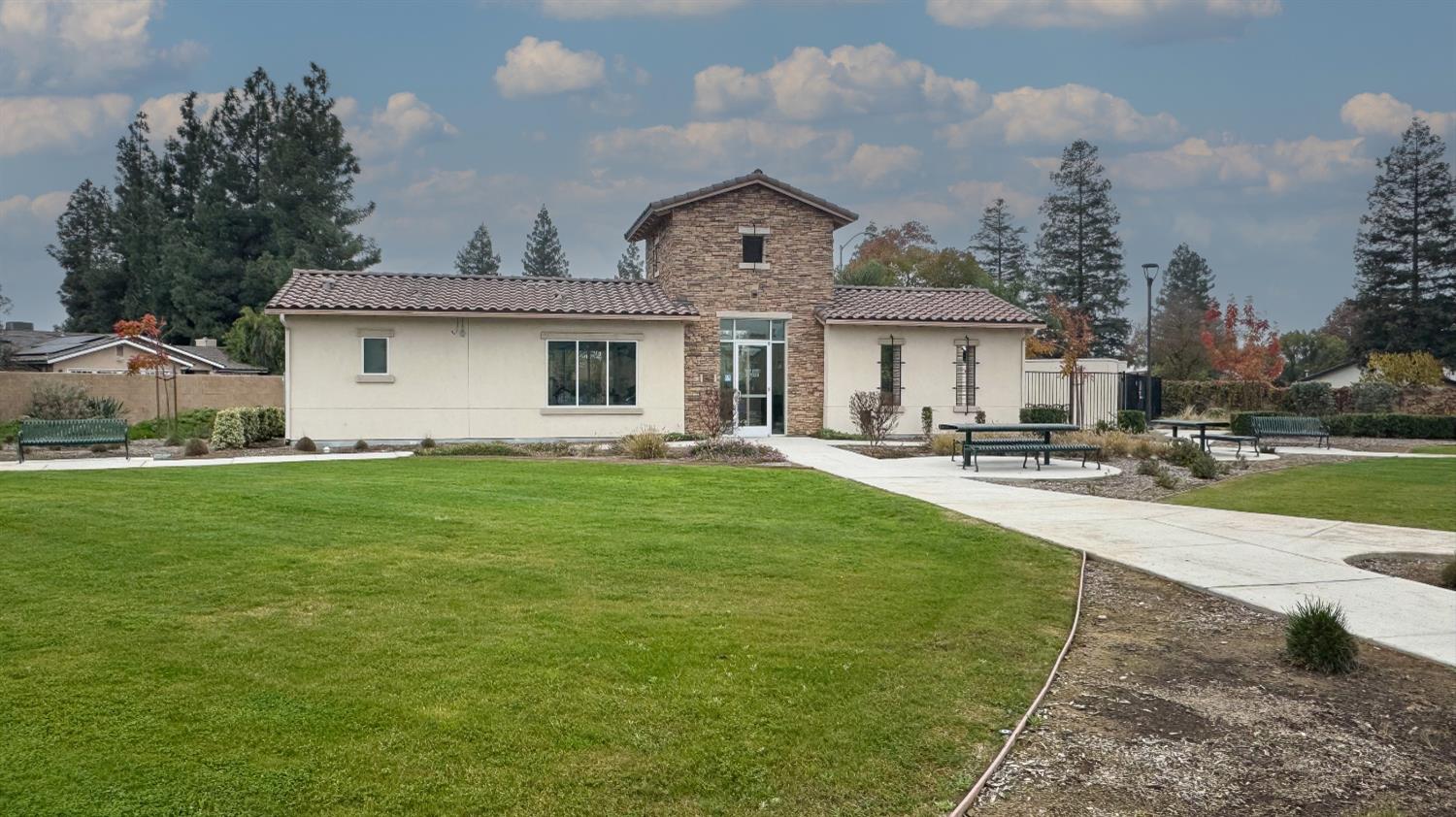 5450 W Santa Barbara Drive