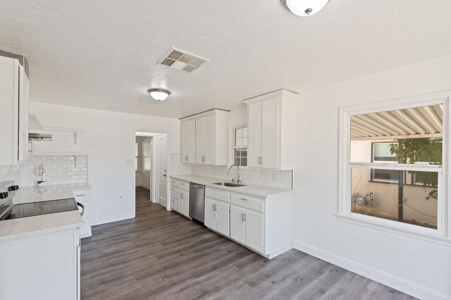 1528 W Cortland Avenue, Fresno, CA, 93705