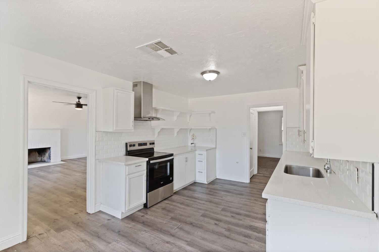1528 W Cortland Avenue, Fresno, CA, 93705