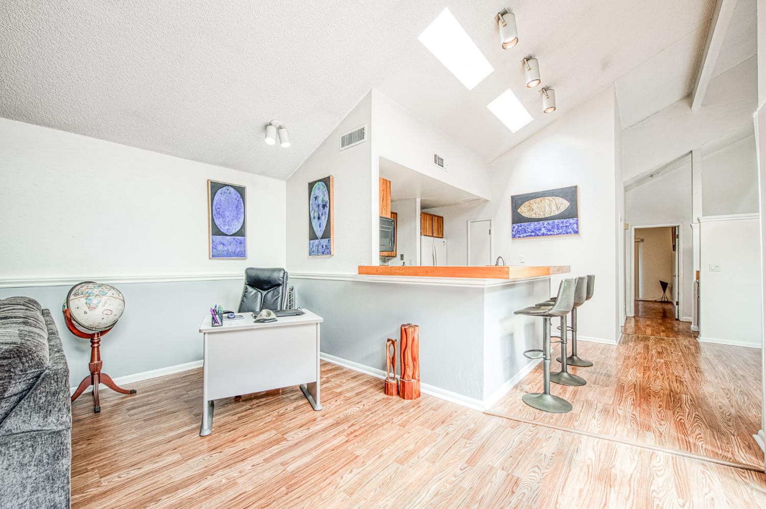 345 Sylmar Avenue, Clovis, CA, 93612