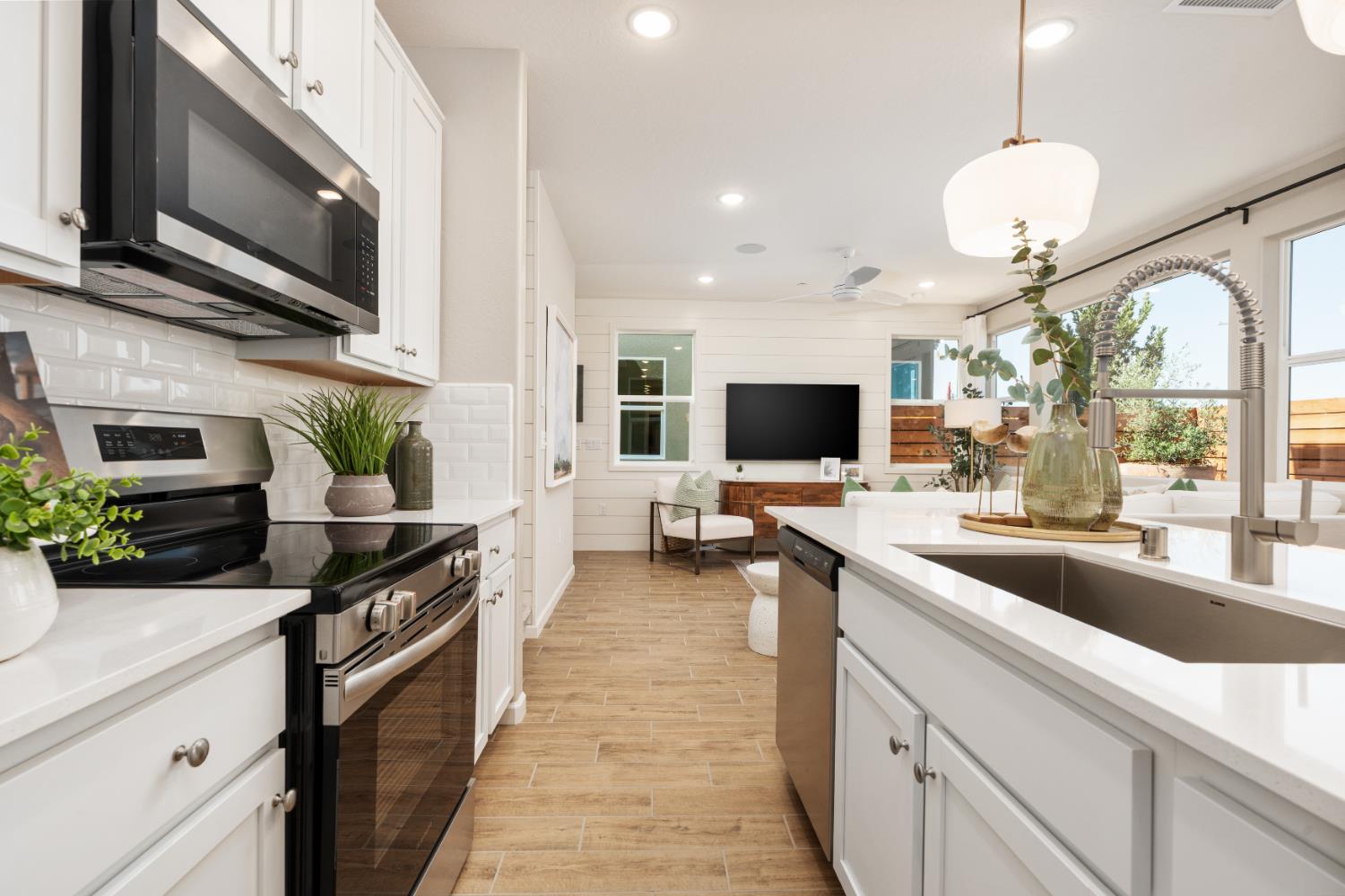 2065 N Wagon Lane, Clovis, CA, 93619