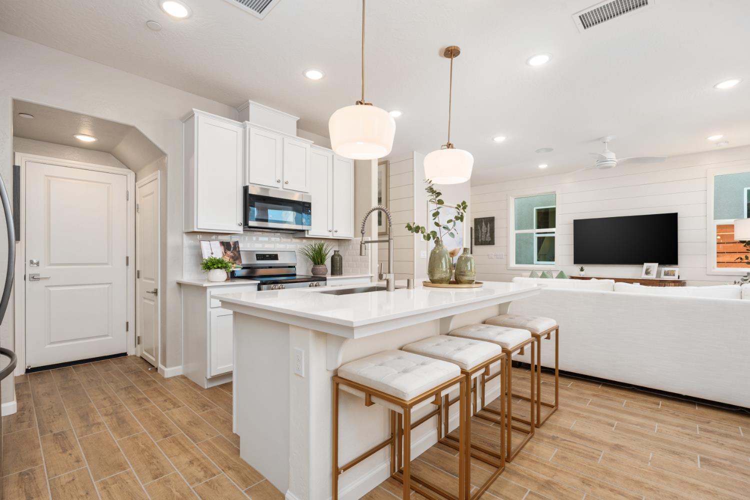 2065 N Wagon Lane, Clovis, CA, 93619